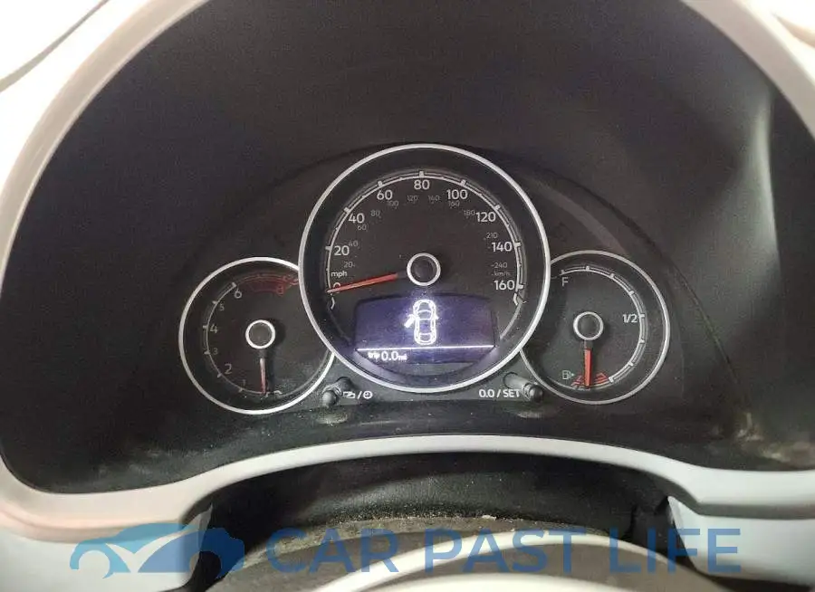 3VW5DAAT4JM506547# 9