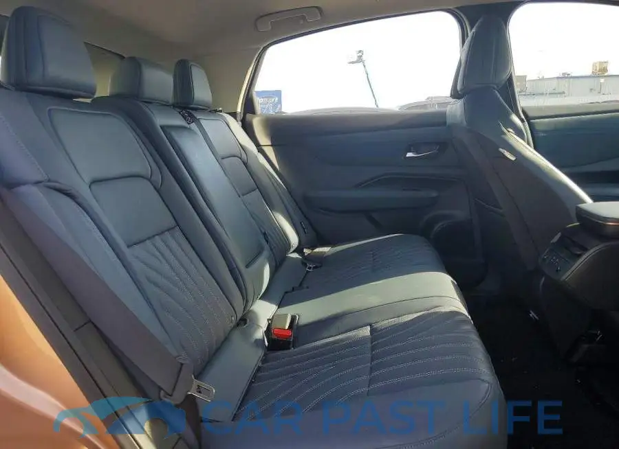 JN1DF0CD4RM730033# 10