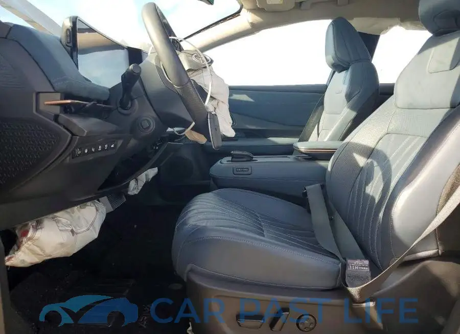 JN1DF0CD4RM730033# 7