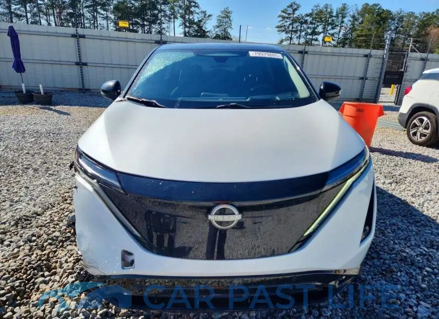 JN1DF0CD4RM730727# 5