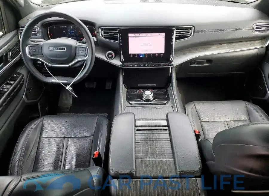 1C4SJRBP4RS115609# 8