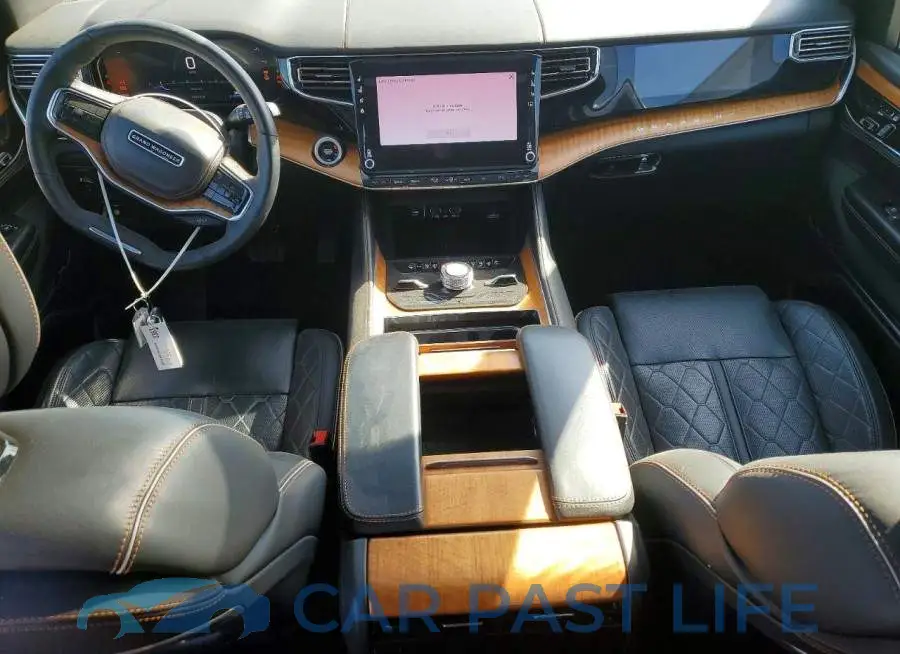 1C4SJSGP3RS186400# 8