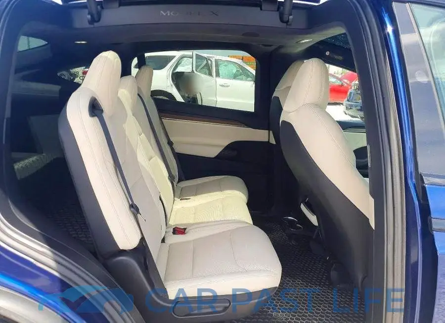 7SAXCDE55PF386673# 10