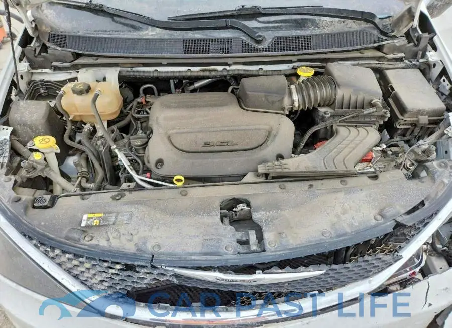 2C4RC1DG3MR551806# 12