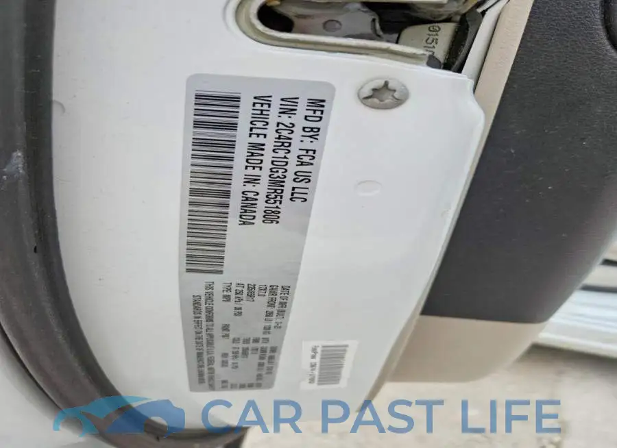 2C4RC1DG3MR551806# 13