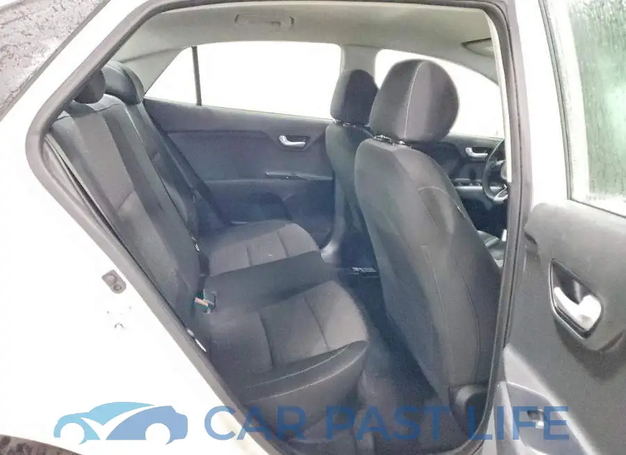3KPA24AB1JE077880# 10