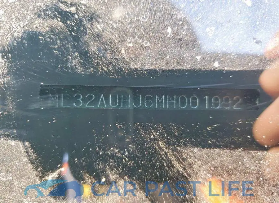 ML32AUHJ6MH001092# 12