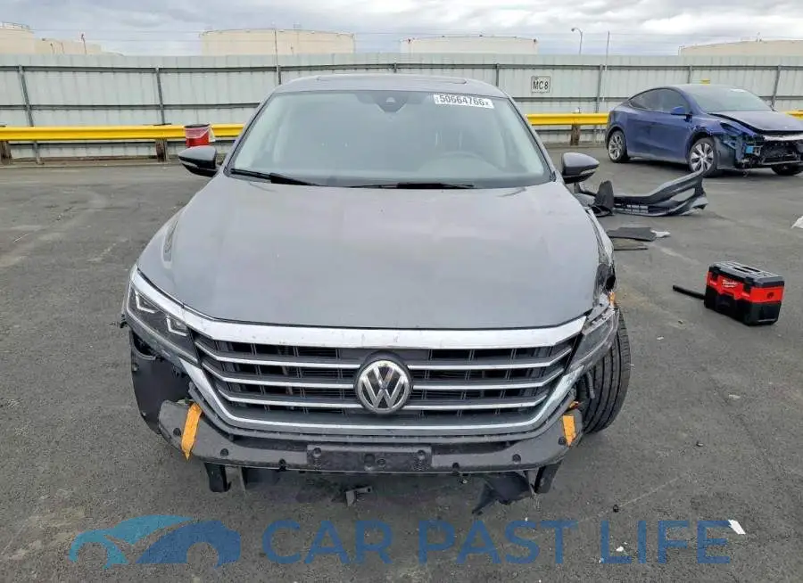 1VWSA7A33MC015813# 5