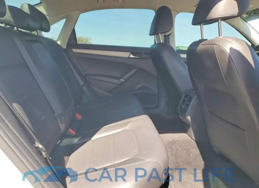 1VWSA7A3XNC007659# 10