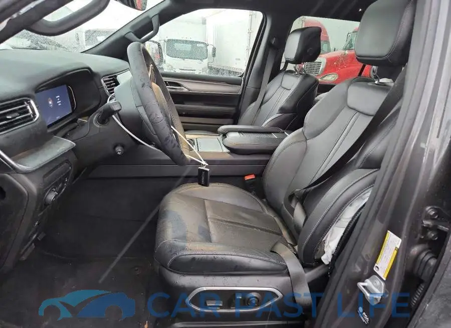 1C4SJVBP2PS514993# 7