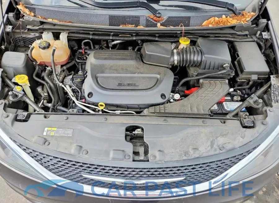 2C4RC1CG2MR555024# 12