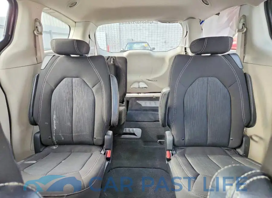 2C4RC1CG2MR555024# 10