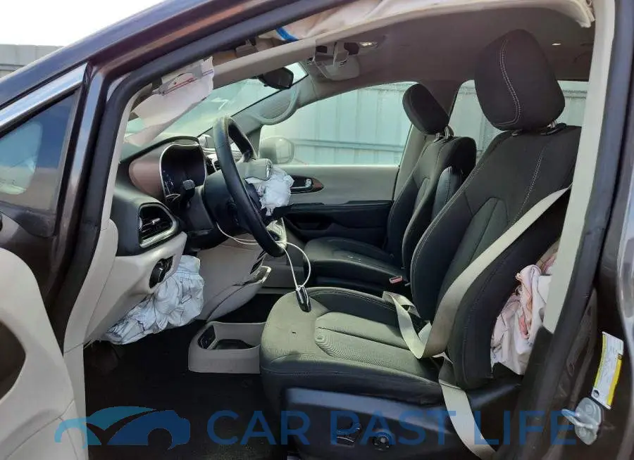 2C4RC1CG2MR555024# 7