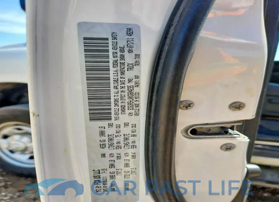 3C6UR5HJ0KG604235# 12