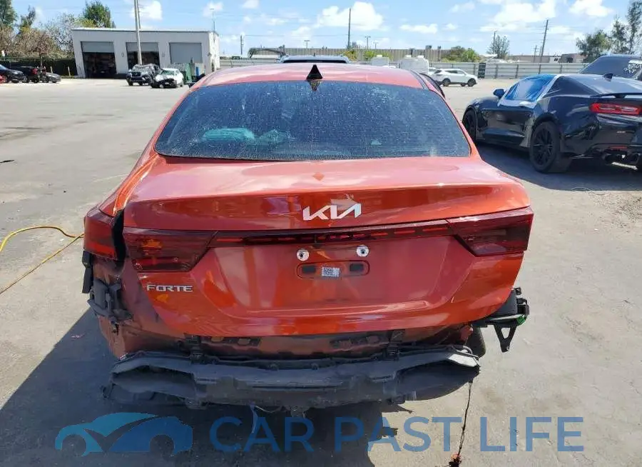 3KPF24AD1PE629443# 6