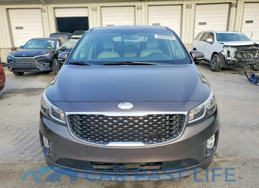 KNDMC5C1XJ6395863# 5