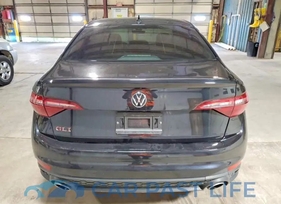 3VW1T7BUXNM014431# 6