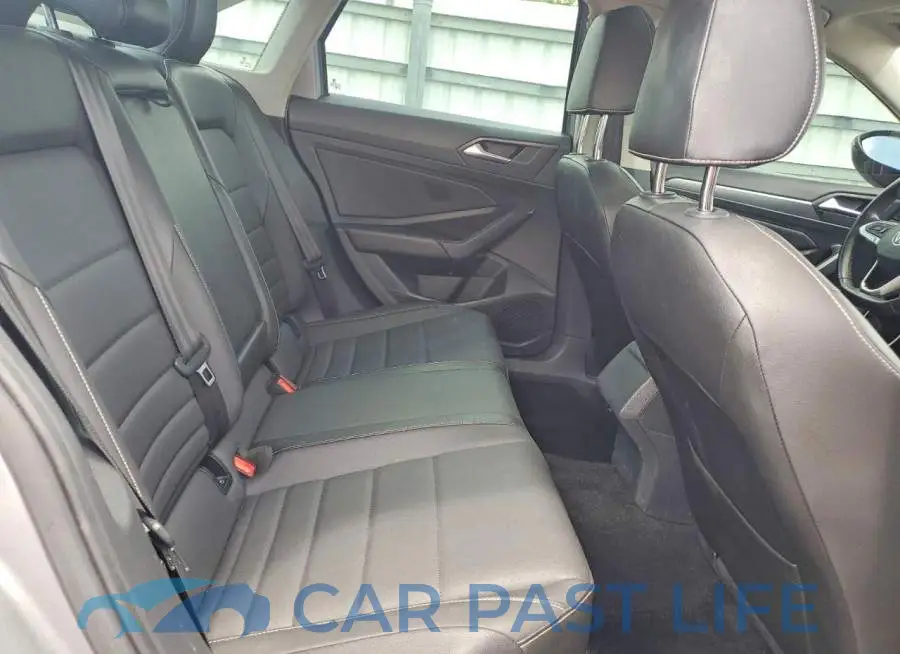 3VW7M7BUXNM032189# 10