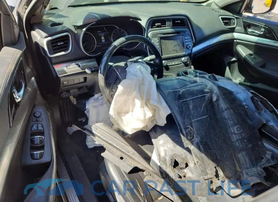 1N4AA6CV8LC370262# 8