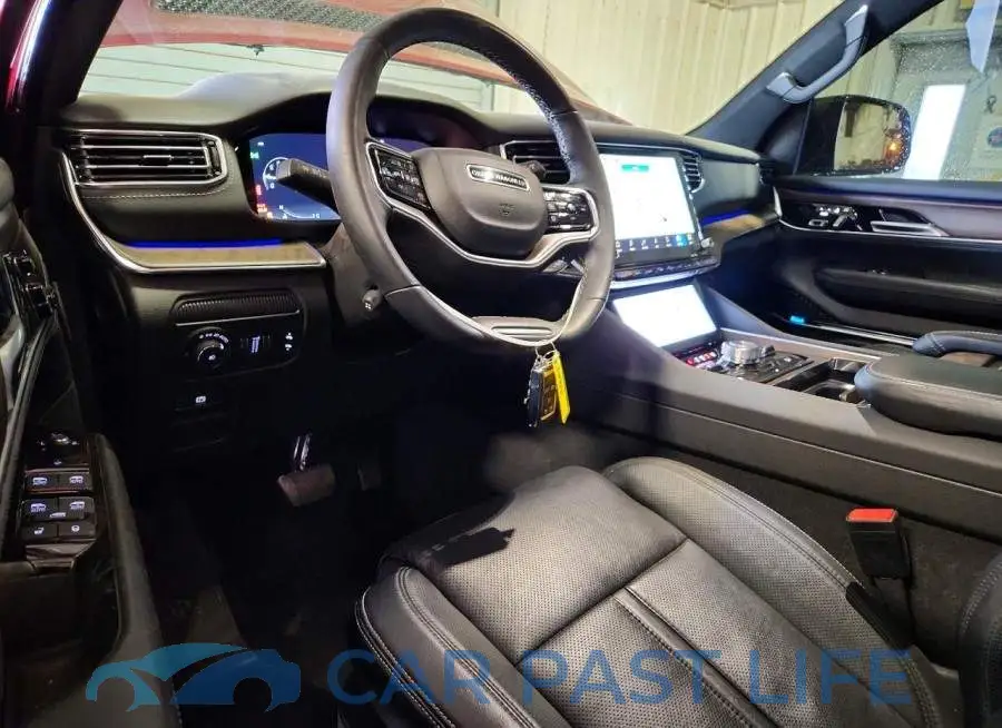 1C4SJVEP7RS109310# 8
