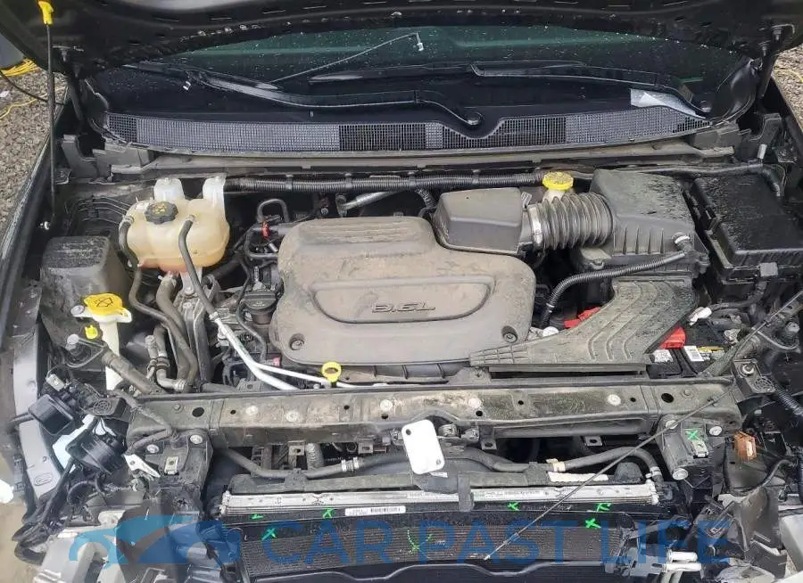 2C4RC1BG1MR585052# 12