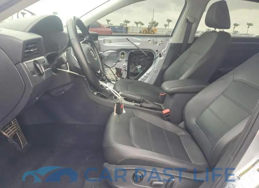 1VWMA7A31LC017230# 7