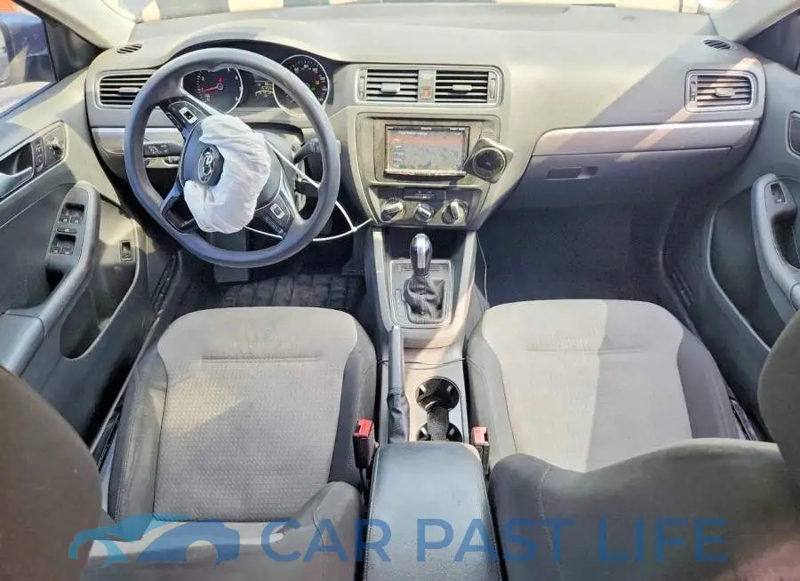3VW2B7AJ7JM240516# 8