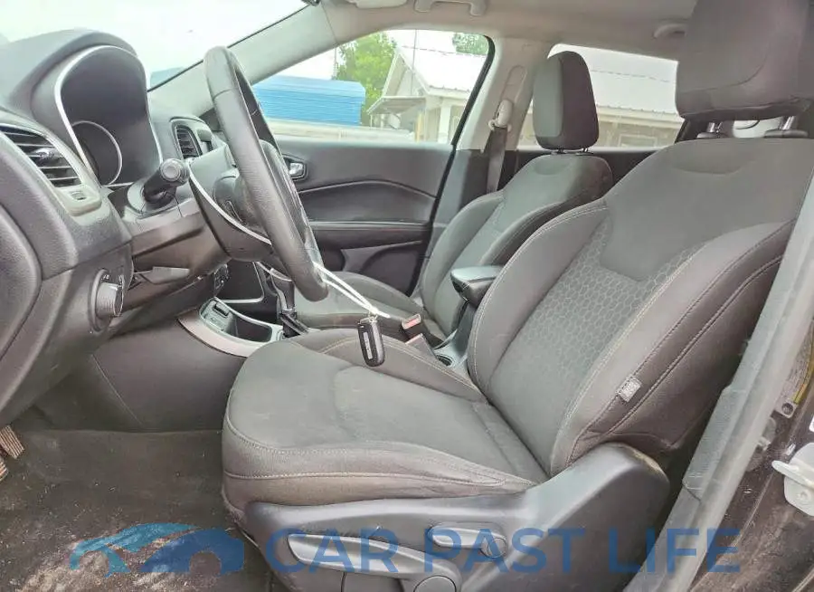 3C4NJCAB3JT204185# 7