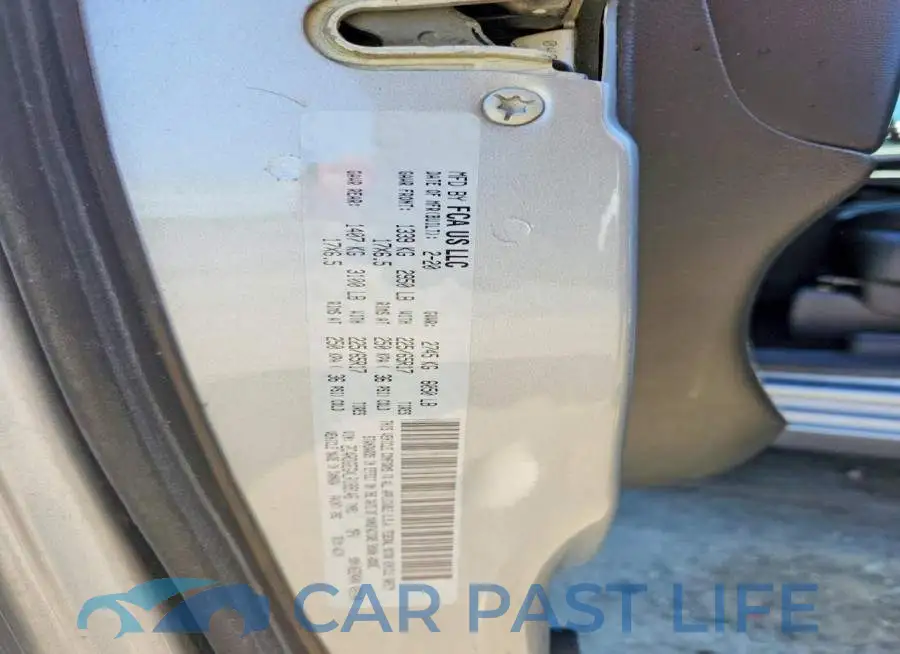 2C4RDGEGXLR189146# 13