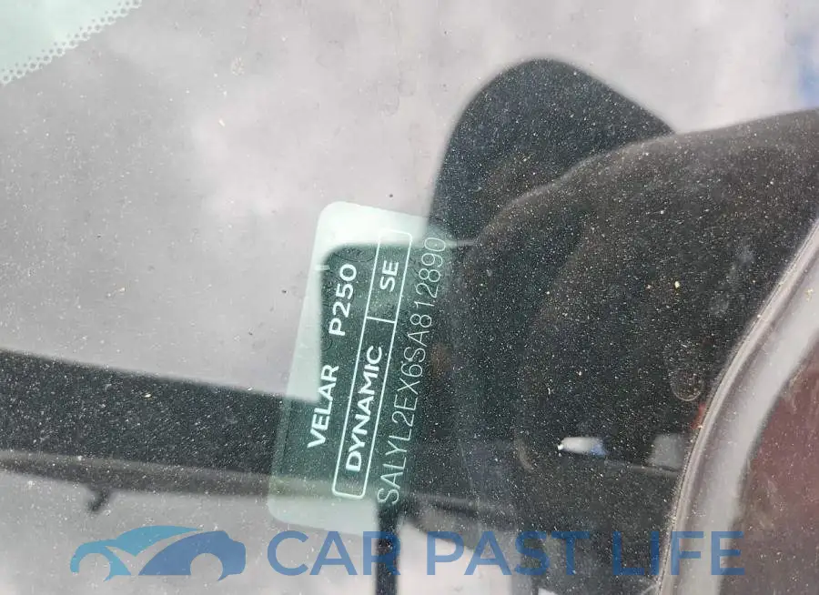 SALYL2EX6SA812890# 12