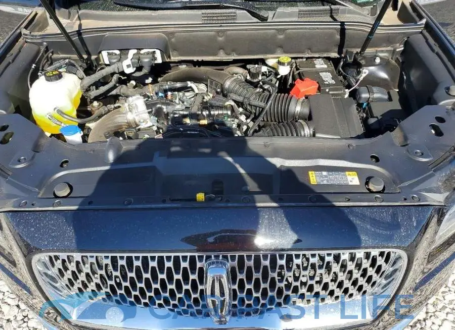 2LMPJ8KP3PBL18739# 11