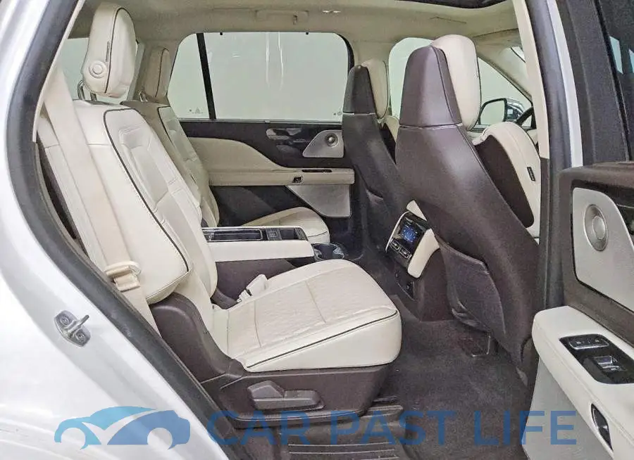 5LM5J9XC2LGL29827# 11