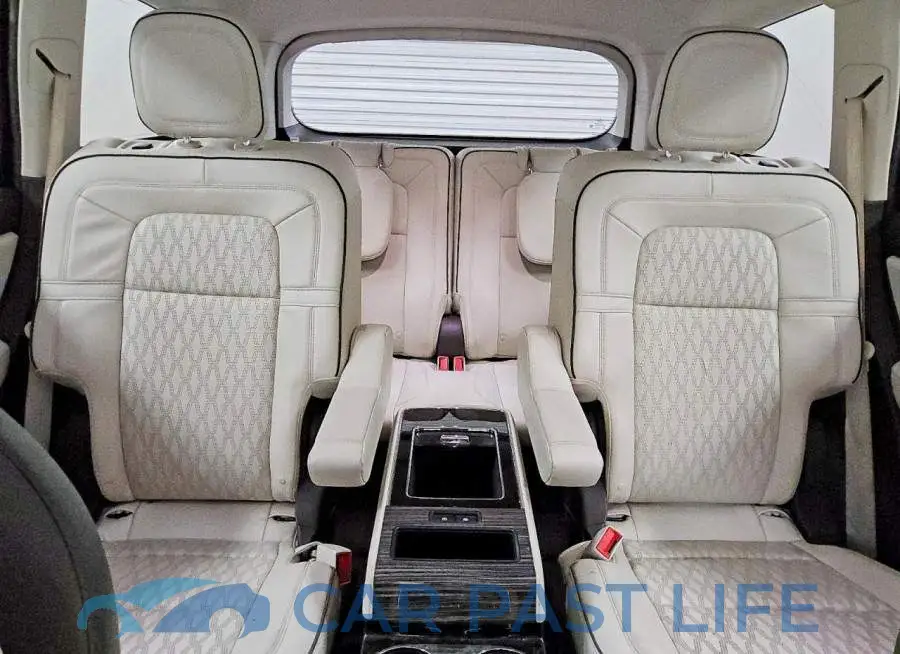 5LM5J9XC2LGL29827# 10
