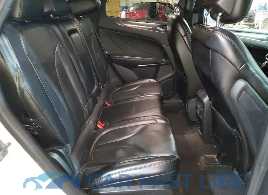 5LMCJ3D95KUL16499# 11