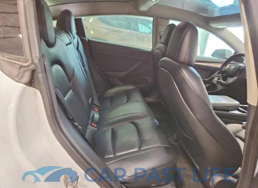 5YJ3E1EA1PF435160# 10