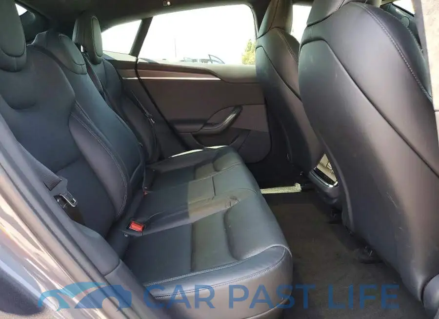 5YJSA1E55PF500084# 10