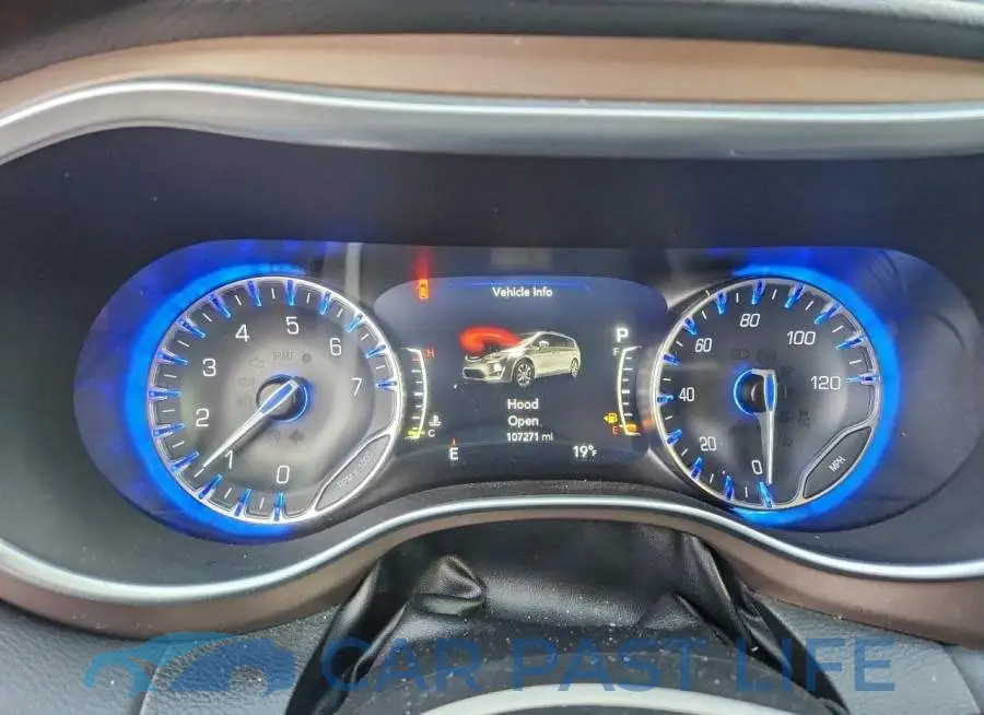 2C4RC1EG5JR228495# 9