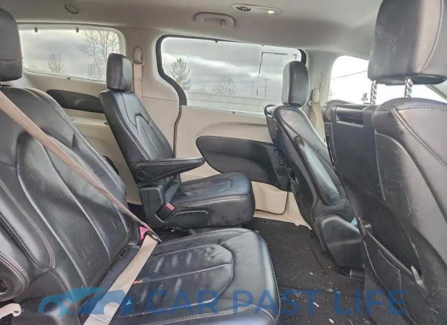 2C4RC1EG5JR228495# 11