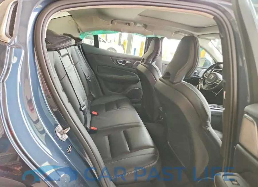 7JRA22TL2LG060486# 10