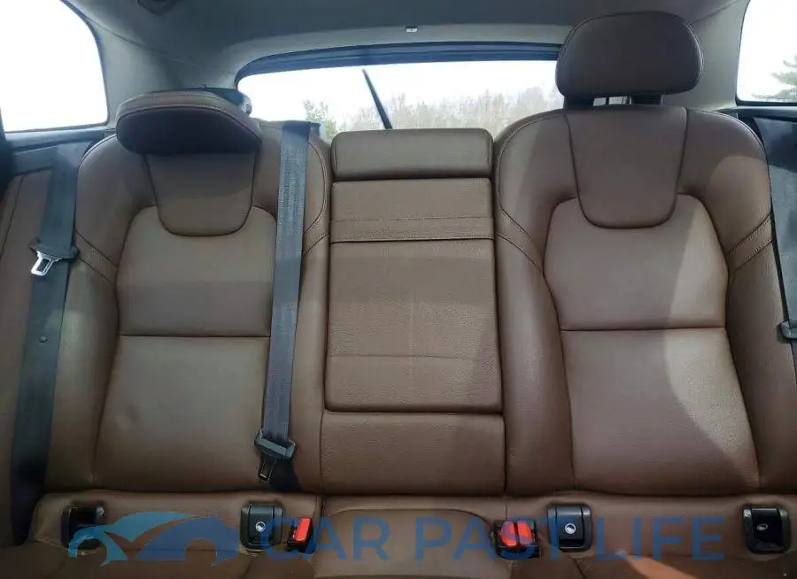 YV4102RK2J1003334# 10