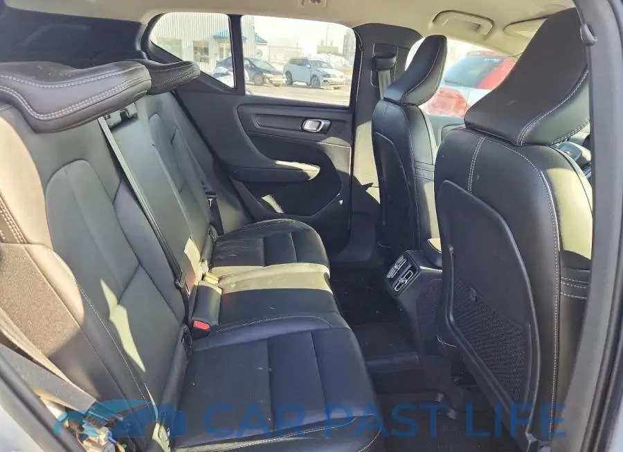 YV4162UK1M2537297# 10