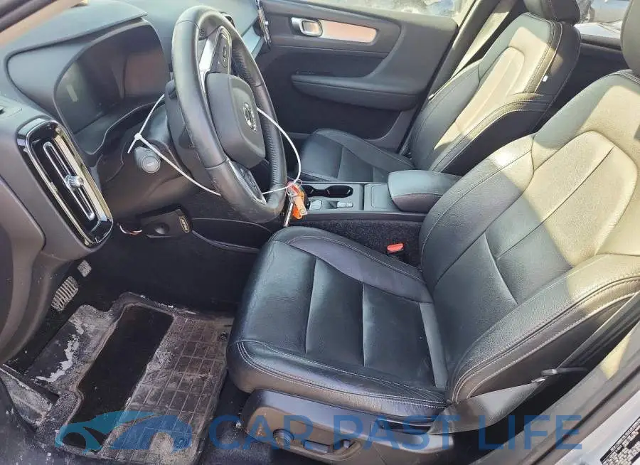 YV4162UK1M2537297# 7