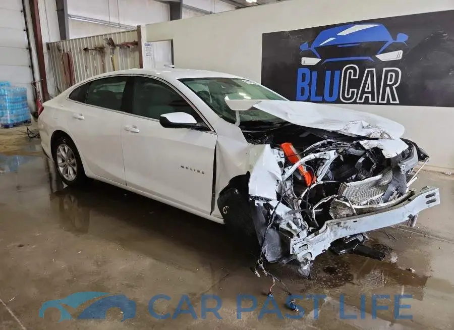 1G1ZD5ST3SF145588# 4