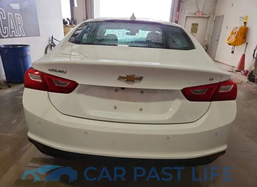 1G1ZD5ST3SF145588# 6