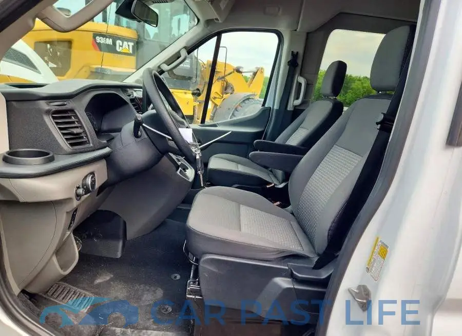1FBAX2X82SKA56721# 7