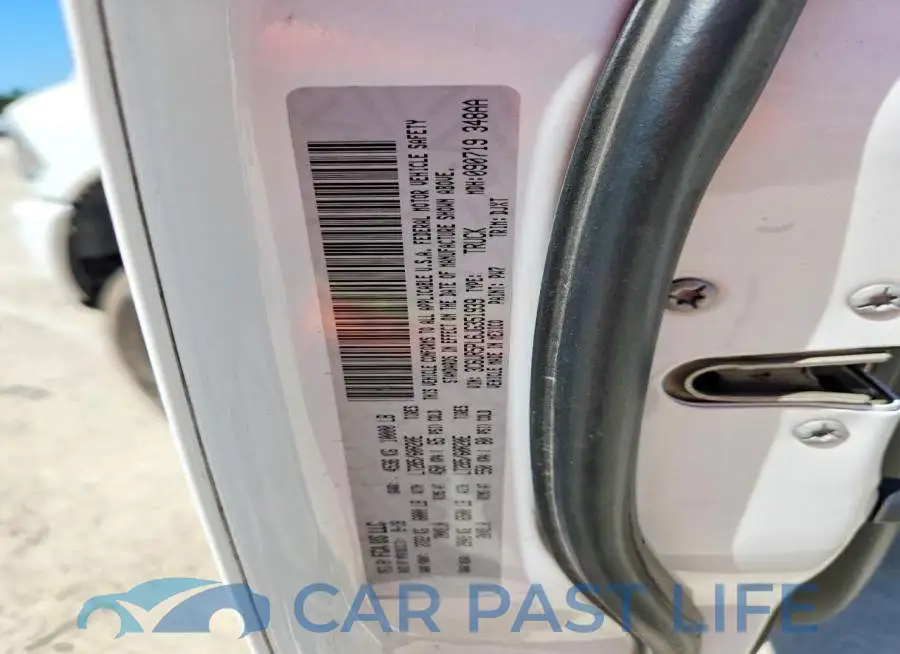 3C6UR5PL6JG351939# 12