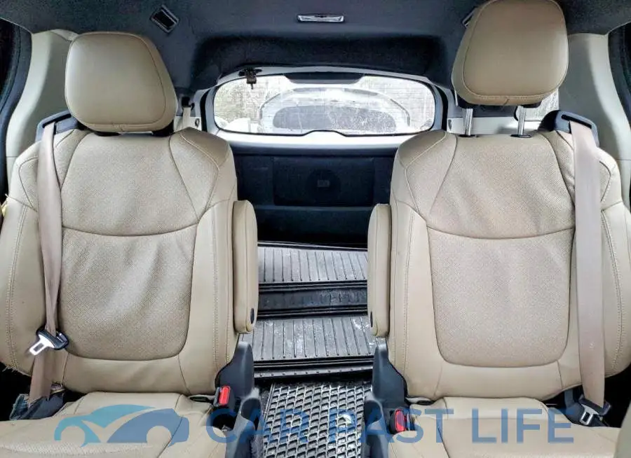 5TDGSKFC6RS138982# 10