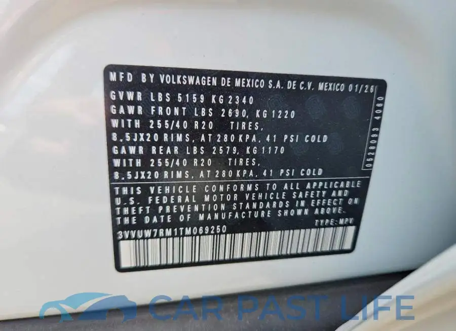 3VVUW7RM1TM069250# 12