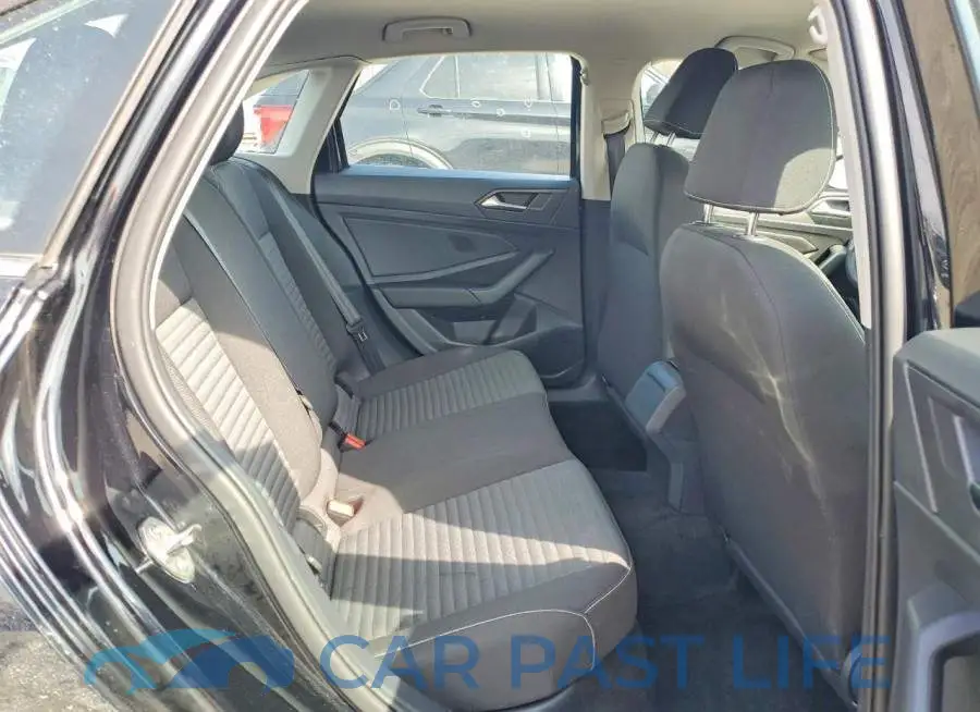 3VW5M7BU1PM031040# 10