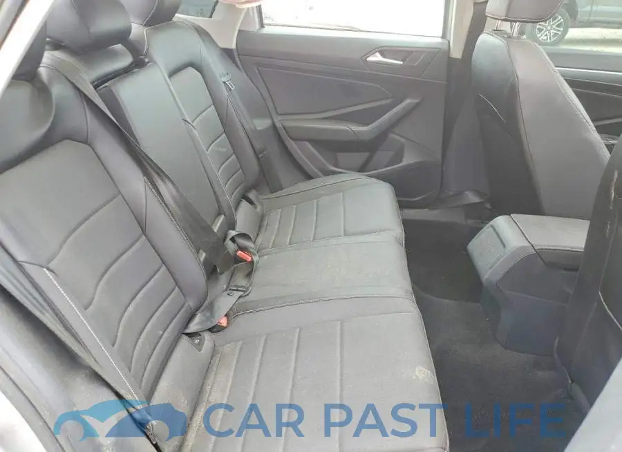 3VW7M7BU5PM024584# 10